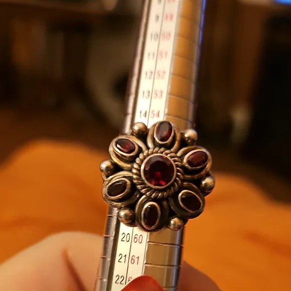 Nicky Butler Silver Floral Ring with Deep Red Stones - Picture 9 of 9